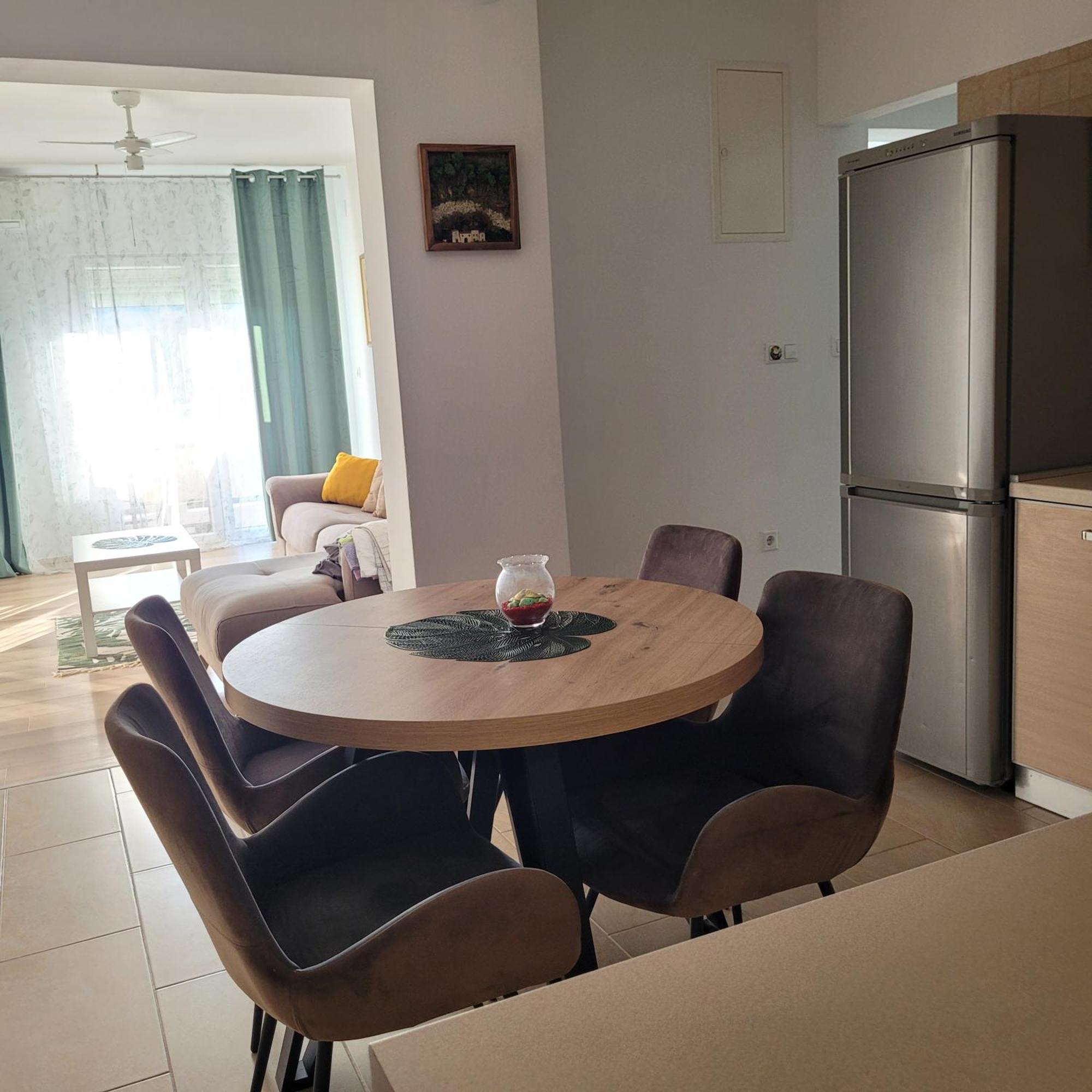 Tonci Pag Apartament *